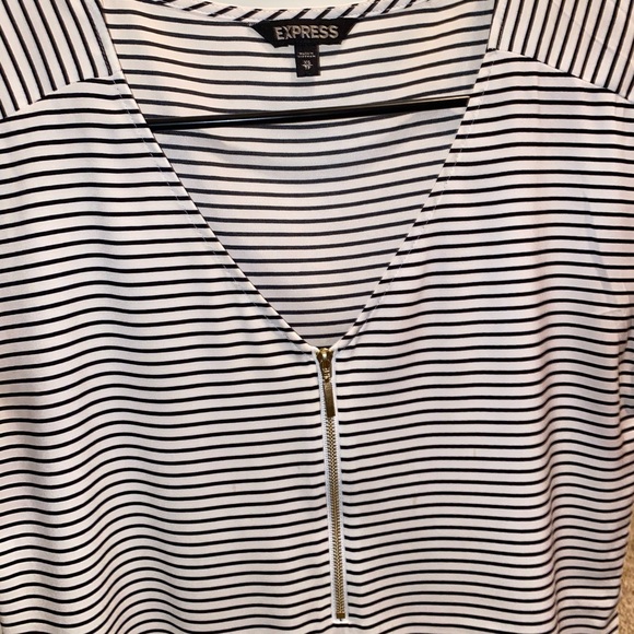 Express Top - Picture 2 of 2